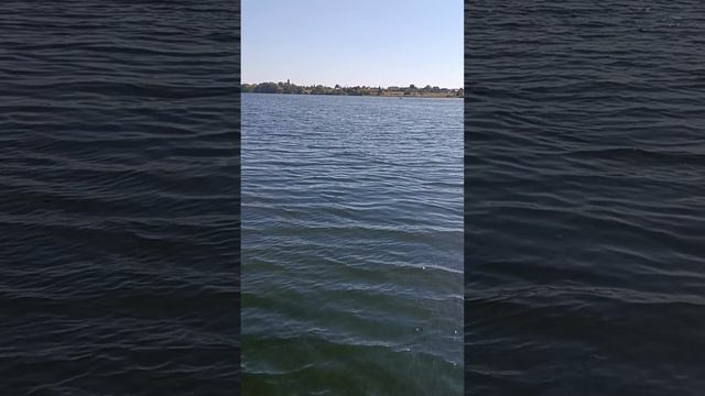 Меня успокаивает вода