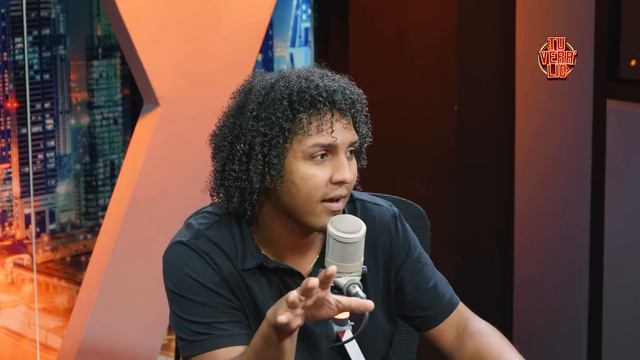 JOWELL LE RESPONDE A SANTIAGO MATÍAS EN VIVO POR CONTRATO DE ALFA (TU VERA LIO PODCAST)