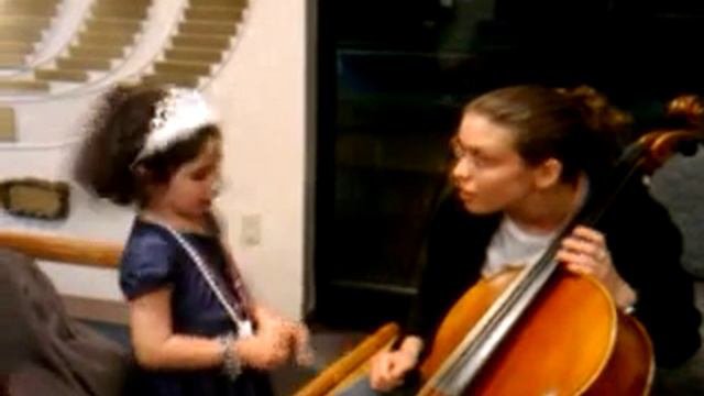 Kim and Clara playing cello