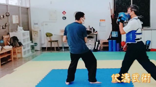八卦掌---上中下左右對練