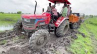 होशियारी बताने में फँसा दिया ट्रैक्टर Swaraj 735 FE को Mahindra Arjun Novo 4x4 से खींचकर निकाला