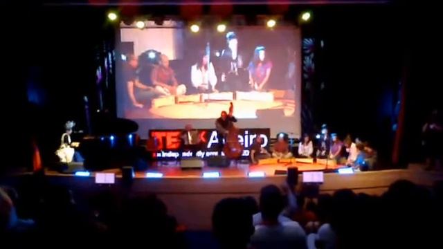 TEDx Aveiro 2012 - Helena Caspurro "Paluí"