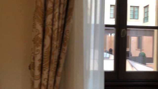 four seasons florence room 112