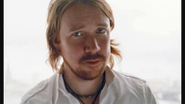 Lars Winnerbäck - Pratar om att älska