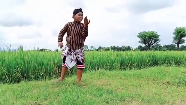 TARI SRAMPAT JAWA
