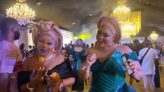 Actresses Seyi Edun and Regina Chukwu at Yetunde Barnabas’ wedding with Olayinka Peter