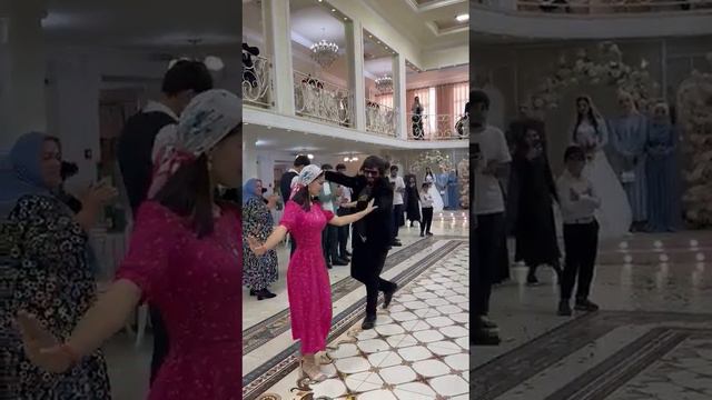 кароль Людвиг 2 Танцует.грозный.