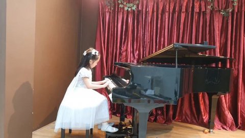 Savanah Abigail Thio - 6 y.o - Allegretto in C - Edelweiss- Minuet in C - Potong Bebek Angsa