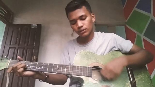 Lirik yang berbeda SEDIKIT// MARJINAL _ BURUH TANI (Cover by aden)