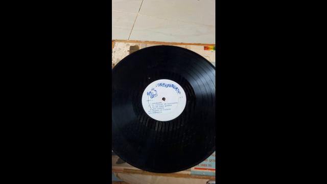 ARIDIO R PEREZ  - EL GALLO ENAMORADO
