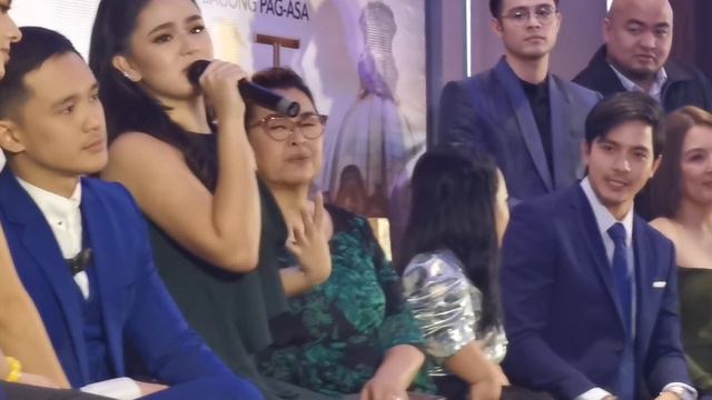 Alden Richards kinakawa daw, pinuri ng kanyang co-stars sa THE GIFT