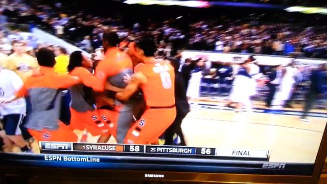 Syracuse Tyler Ennis Buzzerbeater