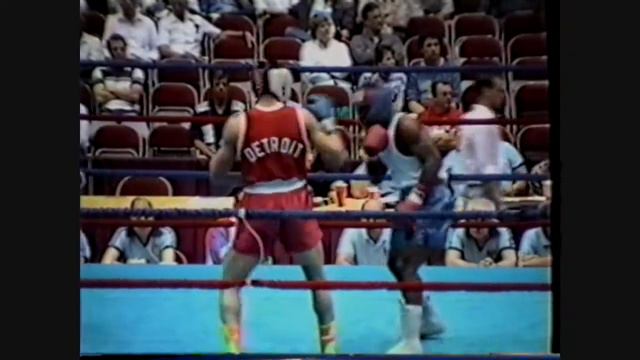 Jeremy Williams Vs Montell Griffin (1) -  Rds.1-2-3 - Ama. May 9, 1991