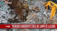 Se hizo un socavón en una calle de San Lorenzo
