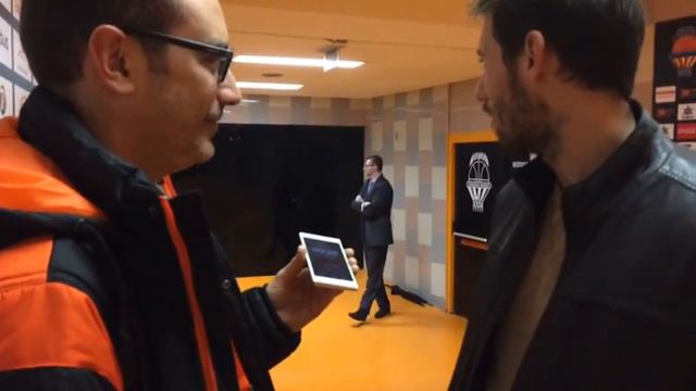 Entrevista Con Sam Van Rossom