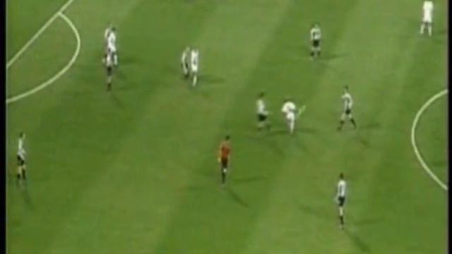 03/04 Home Zinedine Zidane vs Partizan