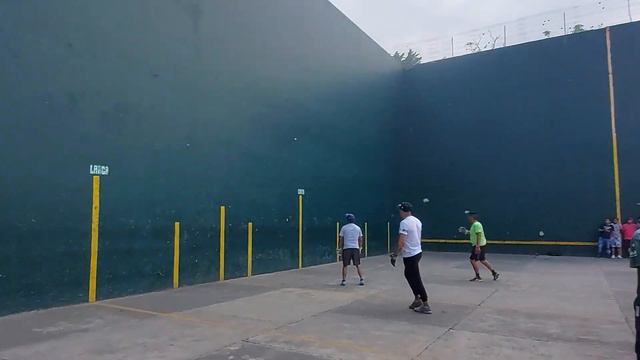 fronton pelota dura Tristan y Chupes vs Diego C y Giovanni en el frontón Revolución, final cardíaca