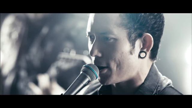 Trivium - Strife