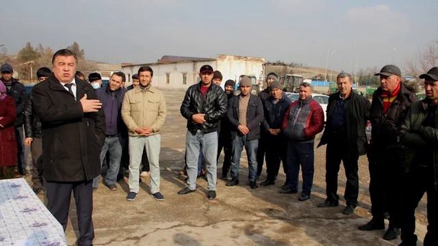 ДАР АРАФАИ СОЛИ НАВ 217 СОКИНИ ҲИСОР СОҲИБИ ҚИТЪАҲОИ ЗАМИН ШУДАНД