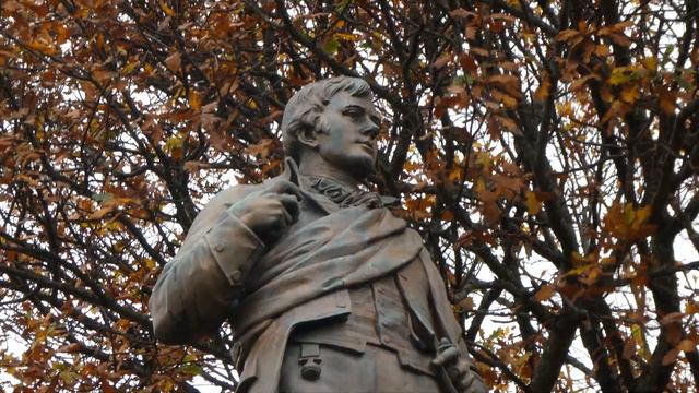 Autumn Robert Burns Statue On Visit To Stirling Scotland