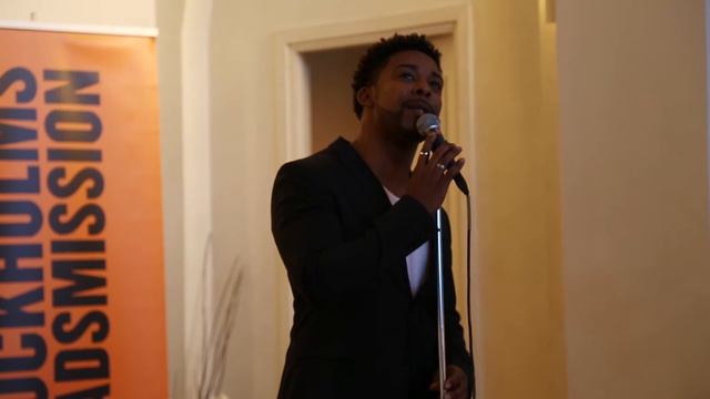 Stockholms Stadsmissions Sessions - John Lundvik - "Have a merry little christmas"