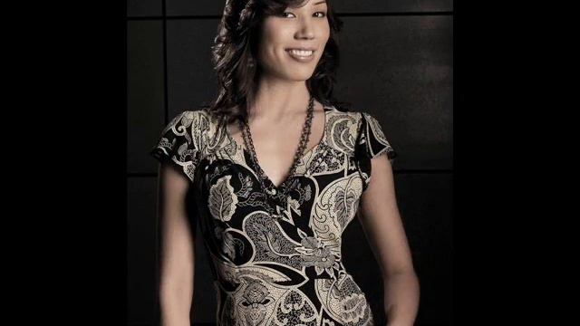 Michaela Conlin - diosasmiticas.com