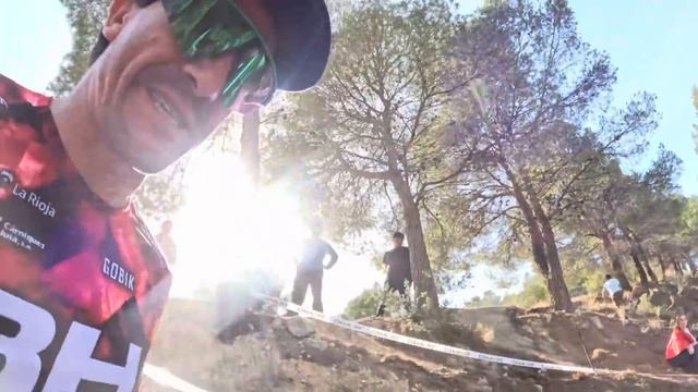 CHELVA VALERO PODIUM GO PRO EN MANO