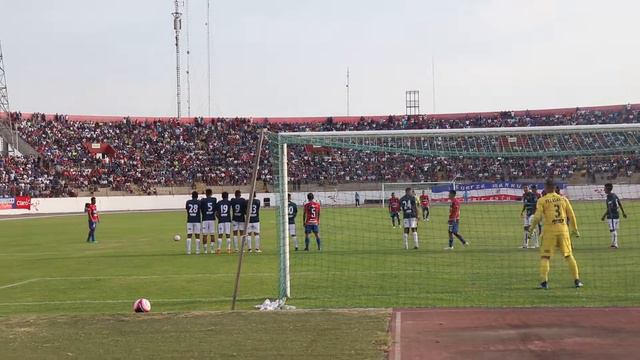 GOLAZO DE RENZO SHEPUT - AL RAS DE CANCHA