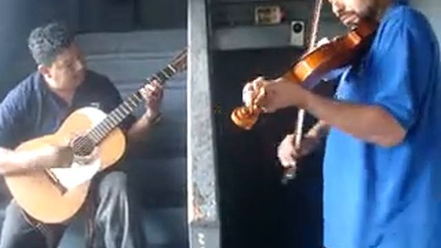 Ramon Vargas y Genaro Gutierrez  delisias