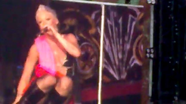 P!nk- Sober live in Berne, Switzerland