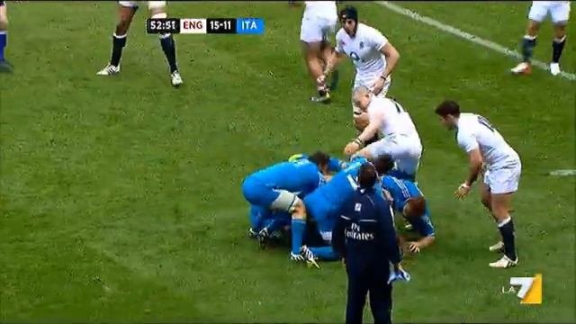 Giovanbattista Venditti hand-off on Mike Brown and Manu Tuilagi