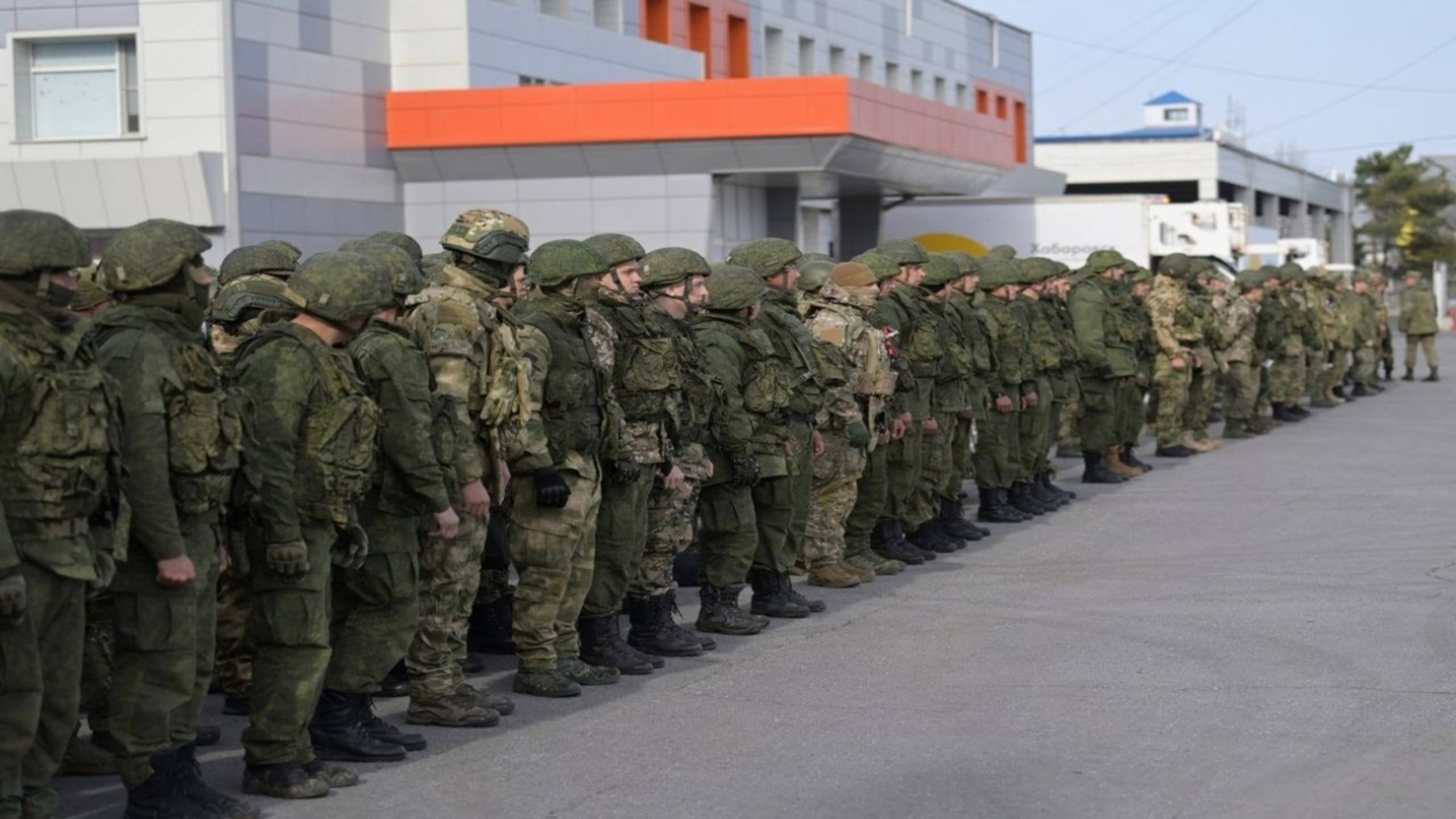 «Поток добровольцев — из родни погибших бойцов»