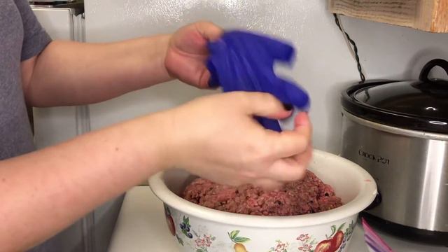 Vlogmas Day 15 : Homemade Summer Sausage