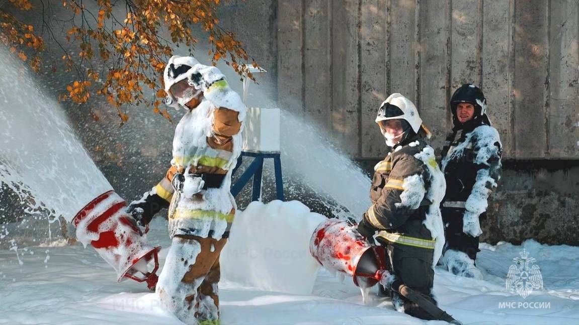 Пожарные Когалыма стали лучшими на окружных соревнованиях