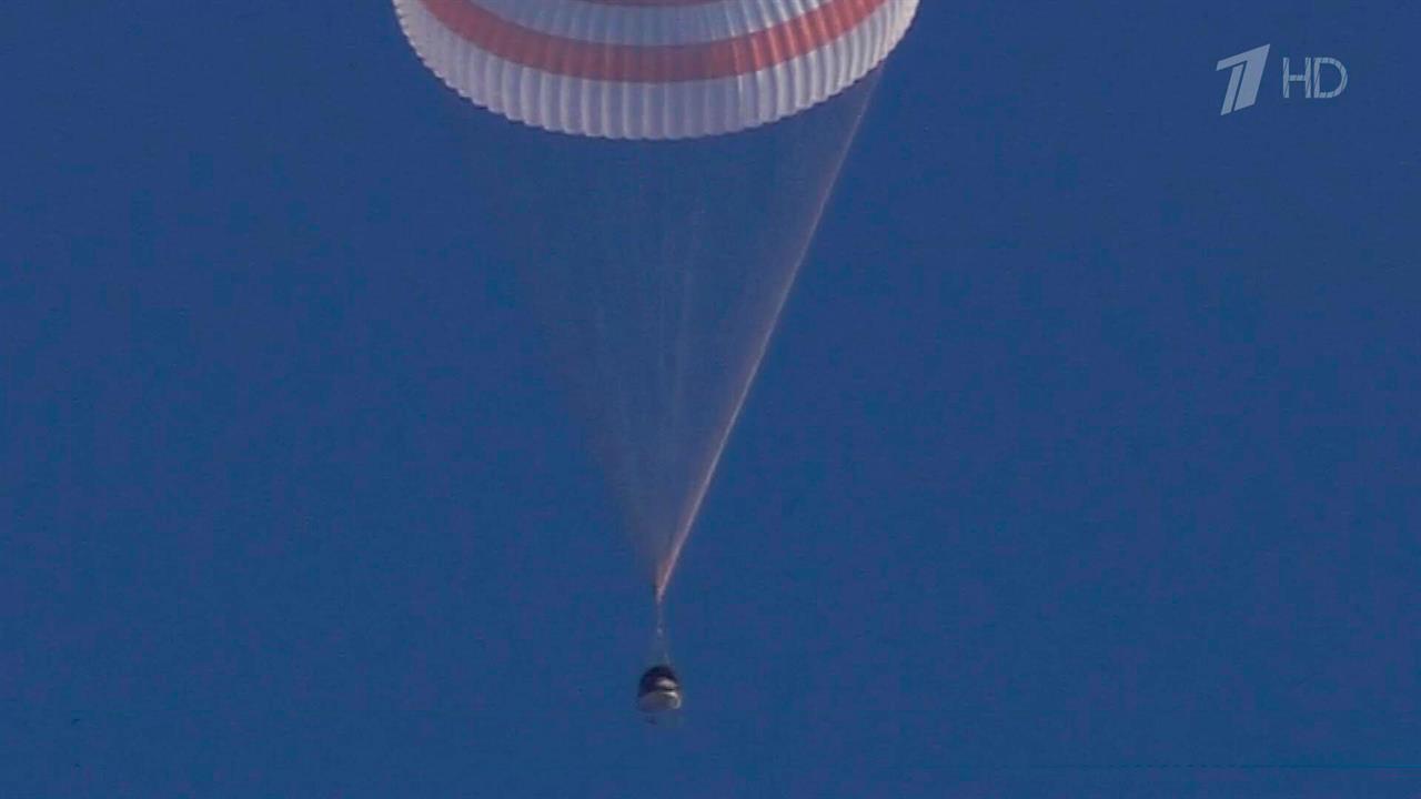 Самая долгая миссия по программе МКС вернулась на Землю на "Союзе МС-25"