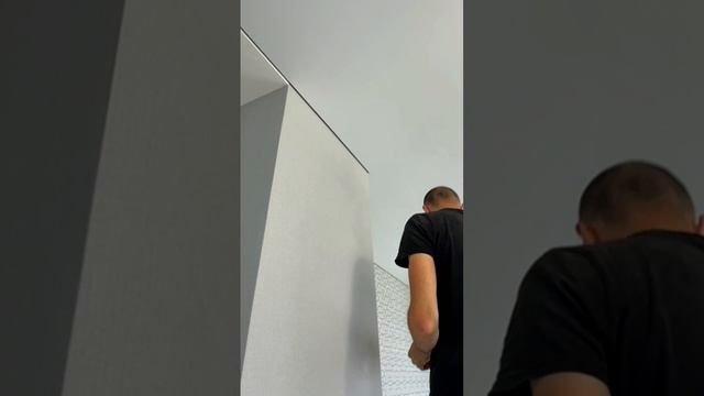 Натяжной потолок)
