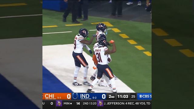 Tremaine Edmunds intercepts the Anthony Richardson pass vs. Indianapolis Colts