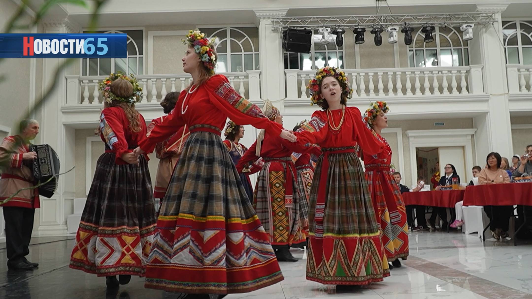 Русские гуляния и празднования. В Южно-Сахалинске продолжается фестиваль вкуса и традиций