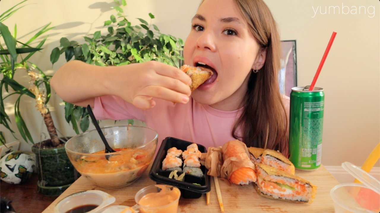 МУКБАНГ как похудеть? Мой вес Роллы из «много лосося», вкусно?) mukbang sushi