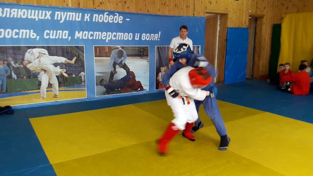 Алексеев_Эдуард_vs_Исаков_Евгений_Первенство_Школы_Кирова_23.04.2017_г.