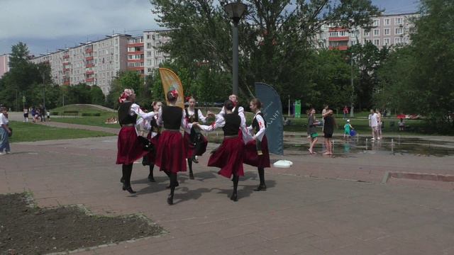 Планета Детей | Сербский танец | Народный | русские танцоры