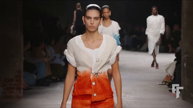 Показ Bottega Veneta Весна Лето 2025 Spring Summer 2025