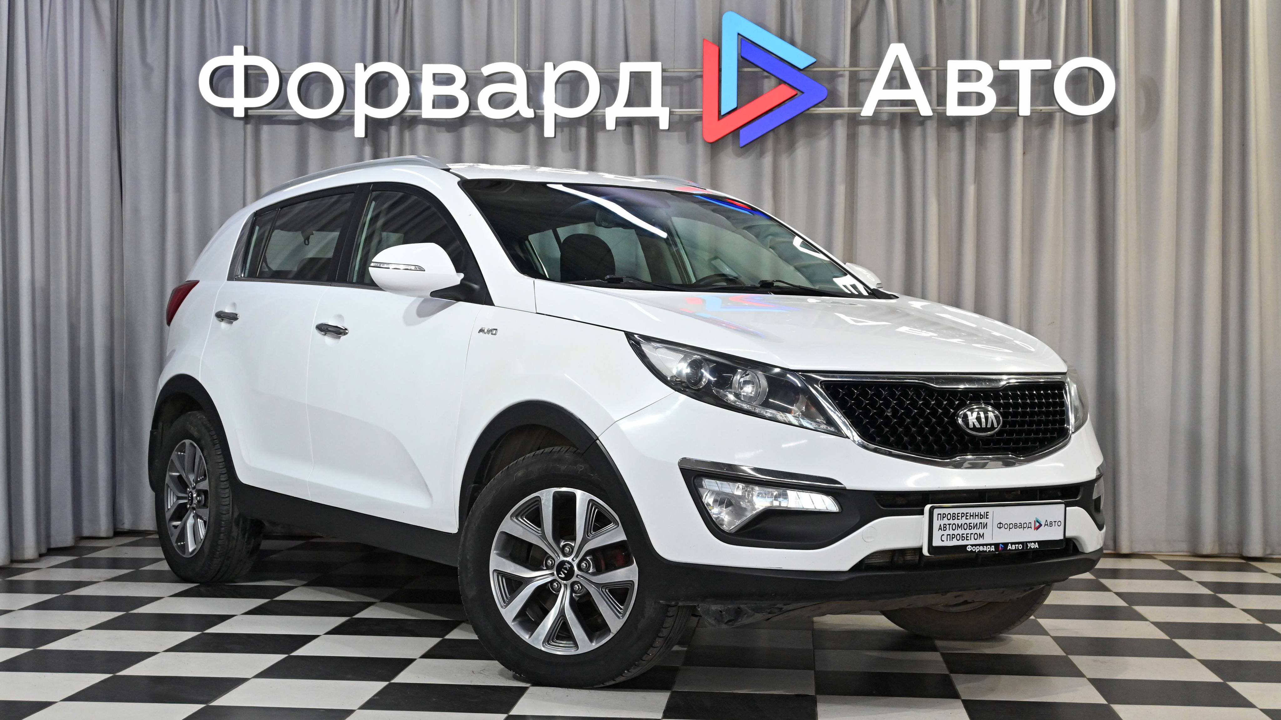 Kia Sportage (2014) 09909