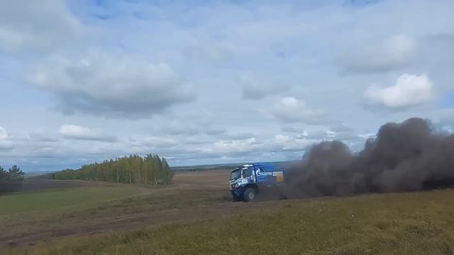 Гоночный грузовик КАМАЗ-мастер — видео от Анвара Магдеева