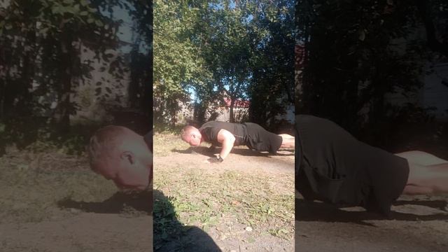 Отжимания с касанием плеч и колен #shorts #workout #gym #boxing