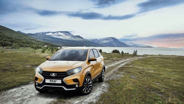 Новинки от LADA XRAY Cross Black и Granta Cross Quest