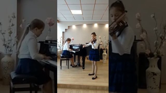 Дуэт Халмуминова А. и Вальчук М. (скрипка и фортепиано)