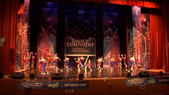 СПЕЦПРИЗ Dance Continent-2014 "Давай, Россия". Ансамбли "Улыбка" и "Ассорти" г. Йошкар-Ола.