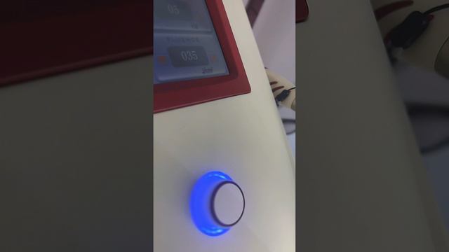 Диодный лазер для эпиляции и омоложения Lamis XL