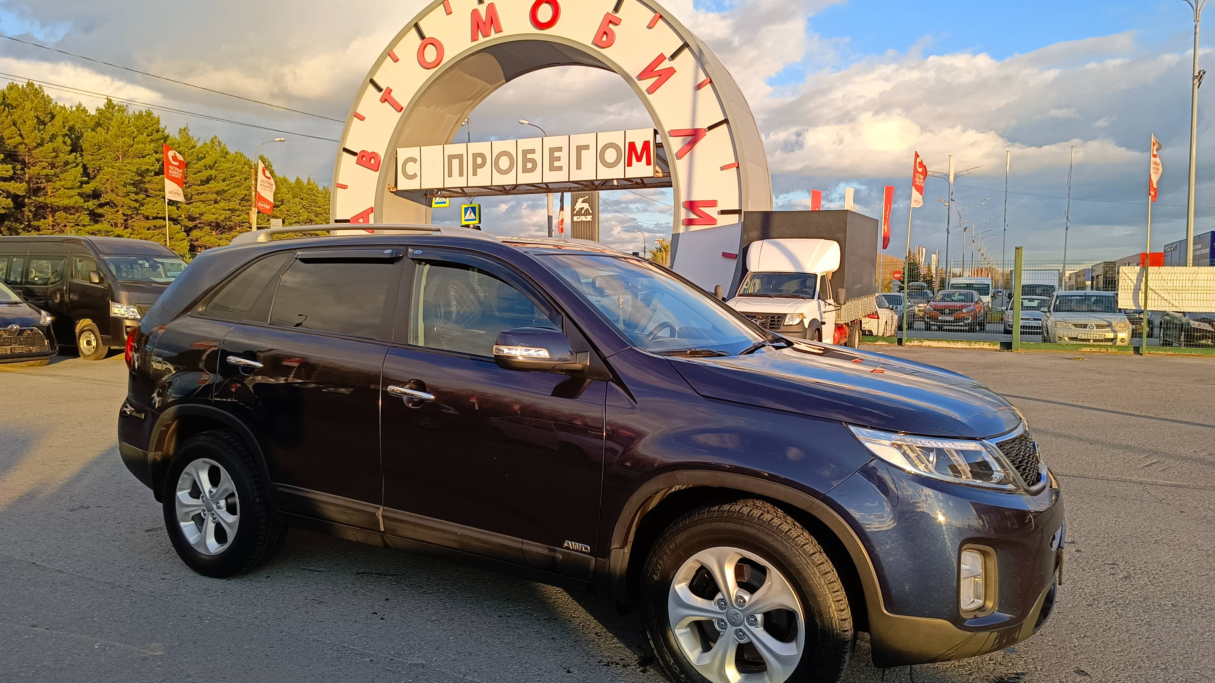 Kia Sorento2.4 л Бензин АКПП (175 л.с.) 4WD 2014